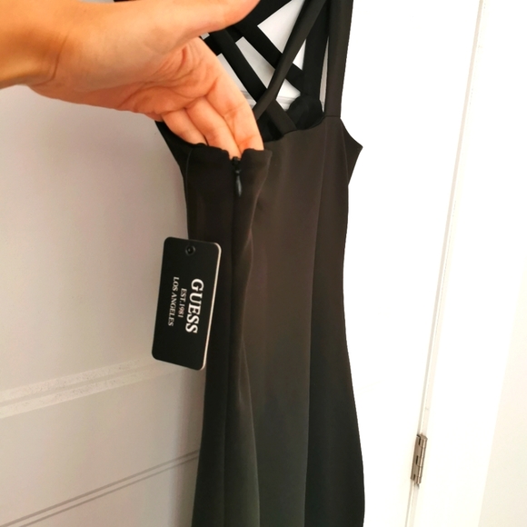 Sexy GUESS little black strappy dress - Picture 5 of 6